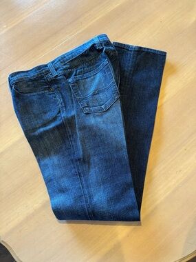 Lucky Brand Dark Blue Denim Jeans